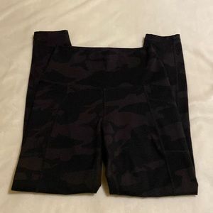 Yogalicious Lux Black Camo Leggings